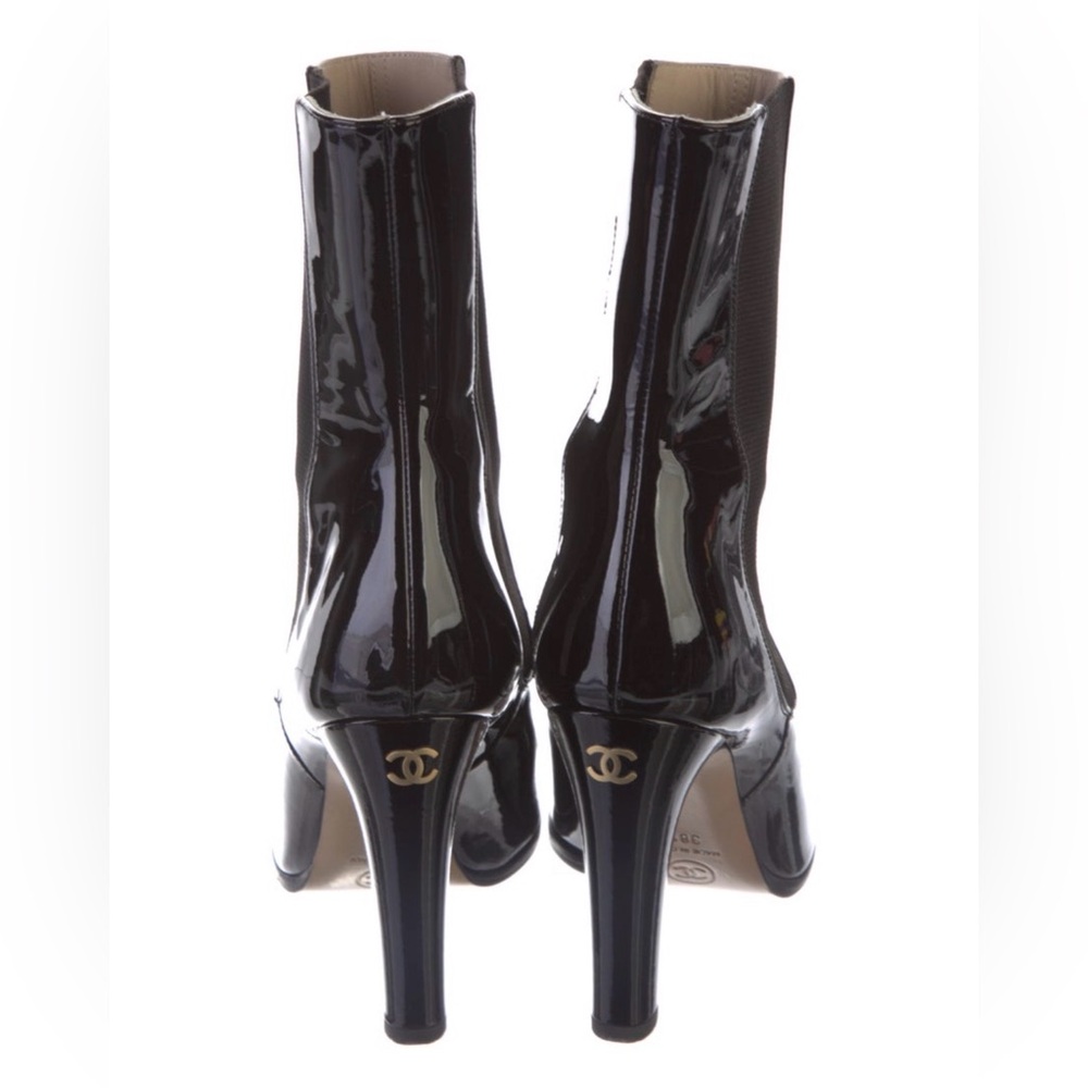 CHANEL Interlocking CC Logo Patent Leather Chelsea Boots - Picture 3 of 6